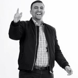 Meet your Posher, Amir